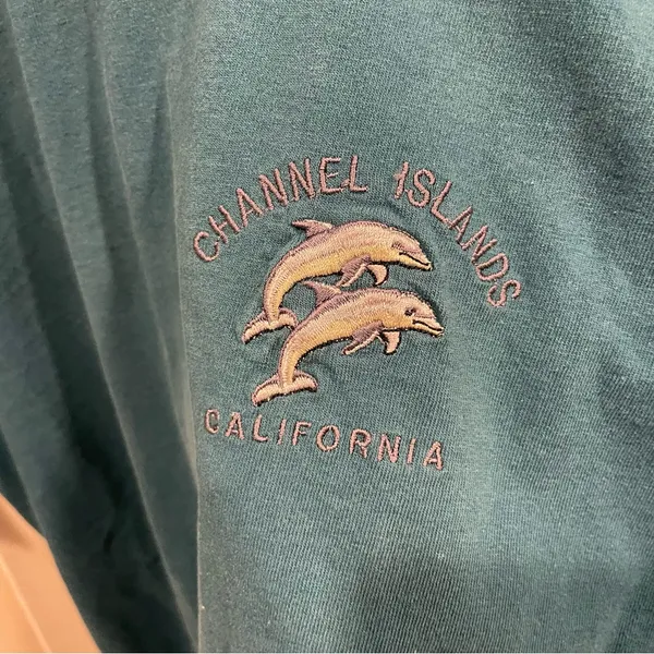Vintage 90’s soft cotton aqua Channel Islands dolphin embroidery t-shirt - Image 8