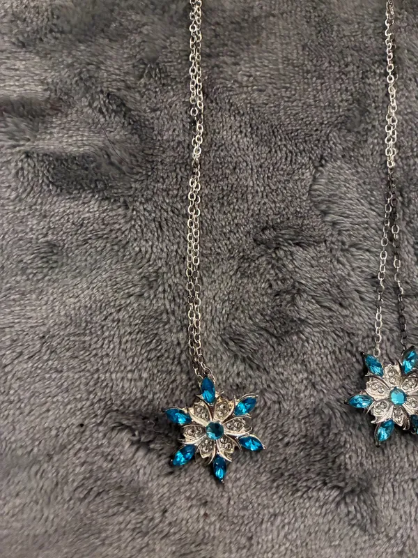 Blue Crystal Snowflake Necklace – Elegant Winter Pendant Multiple - Image 2