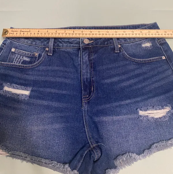 Time And Tru Denim shorts Sz 16 High Rise - Image 5