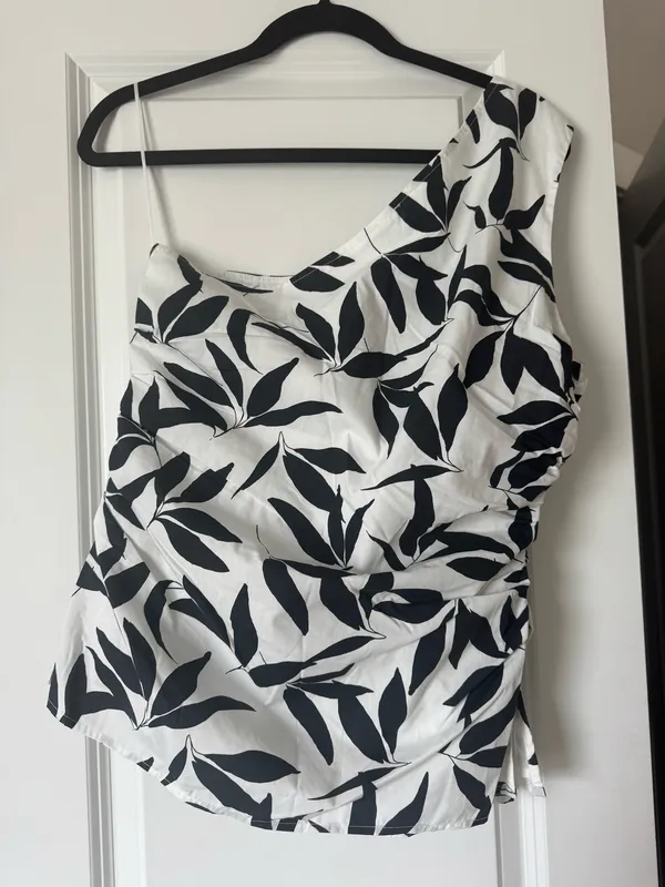 Abercrombie One-Shoulder Top - Image 3
