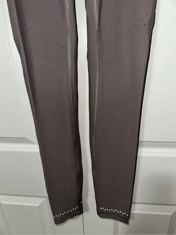 Lululemon 28" Zoned In Tight Power Leggings Size 4 - Image 3