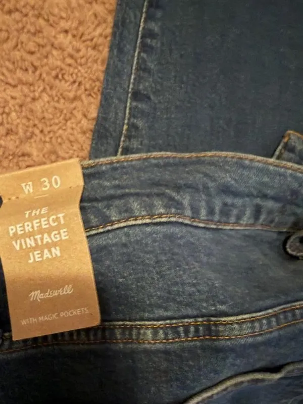 Madewell The Perfect Vintage Jean in Mobridge Wash Denim NWT Size 30 (US 10) - Image 6