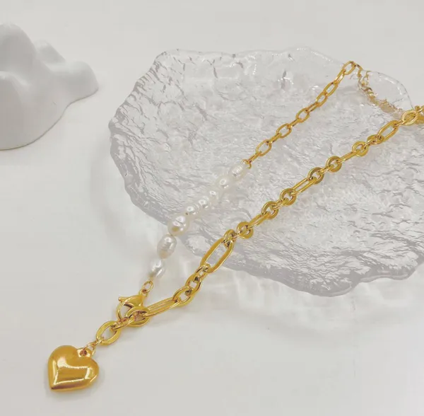 Pearl Beads Heart Pendant Gold Necklace - Image 3