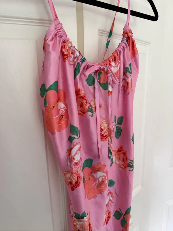 Reclaimed Vintage Pink Rose Satin Mini Dress Tie Back Size US 6 - Image 4