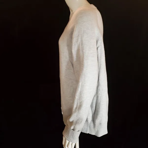 Max & Mia Gray Crew Neck Front Seam Sweater (M) - Image 5
