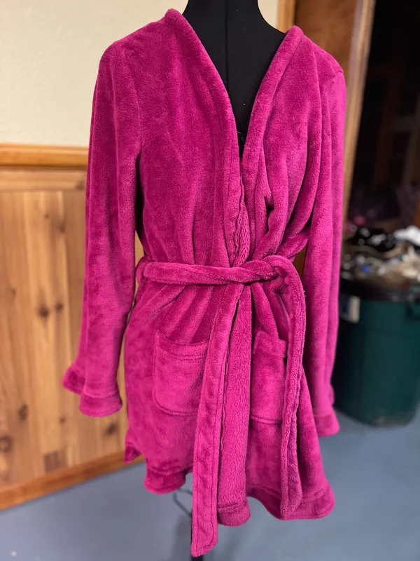 Fuzzy robe - Image 2