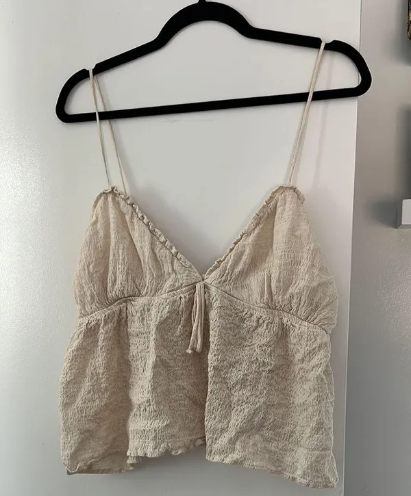 Zara Cream/nude structured Nelly tank top with a v dive neck - Image 2
