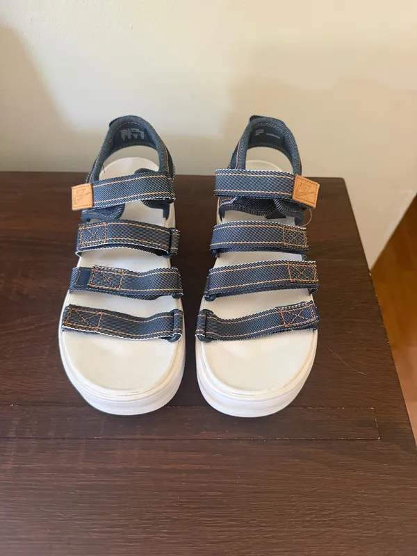Nike Platform Sandals Women’s - Image 2