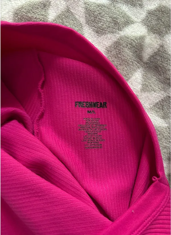 Pink Ribbed Top Size M - Image 3