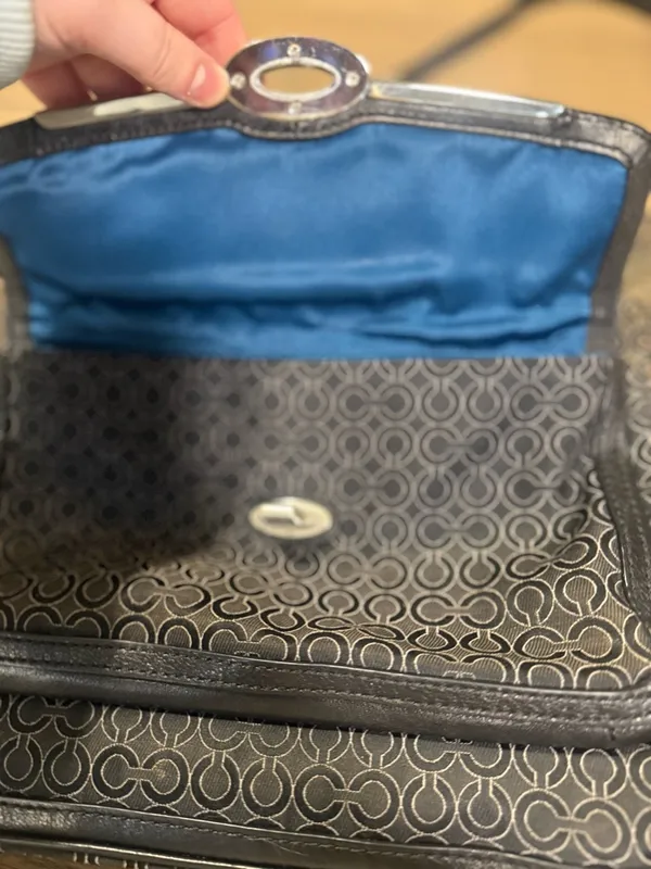 Coach Y2K Madison OP Art Pearlescent Signature Large Handbag - Image 3