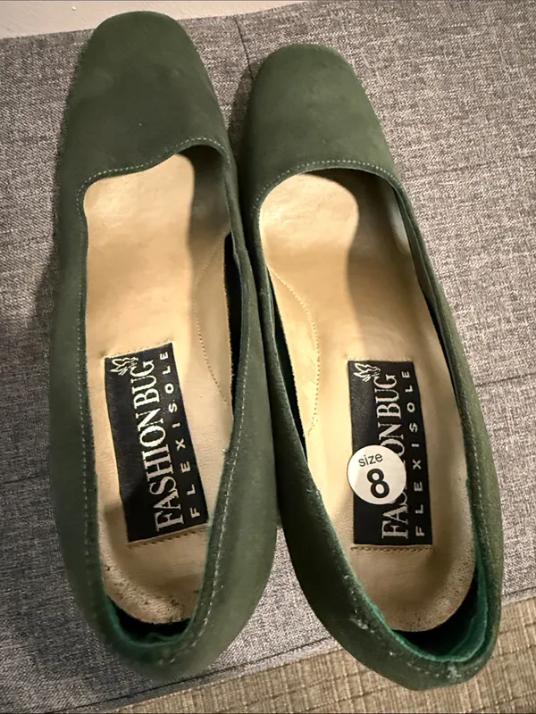 Fashion Bug Dark Green Suede Block Heel Pumps Size 8 - Image 10