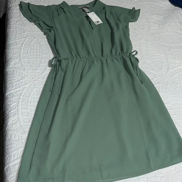 H&M Elegant Green Dress - Image 4