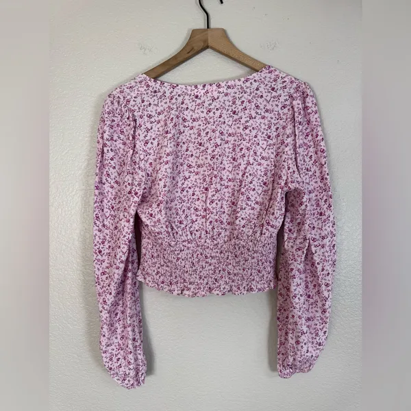Astr The Label Pink Fuchsia Floral Smocked Lace Blouse size Medium $88 - Image 7