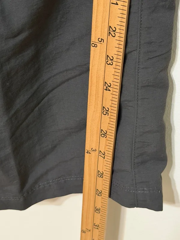 The North Face Women's Convertible Hiking Pants Size 14 Gray - Image 8