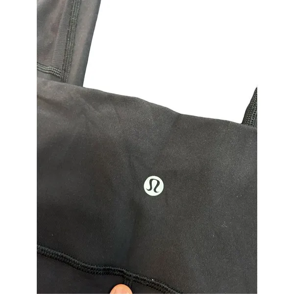 Lululemon mix & mesh black leggings size 4 - fair condition see pics full length - Image 9