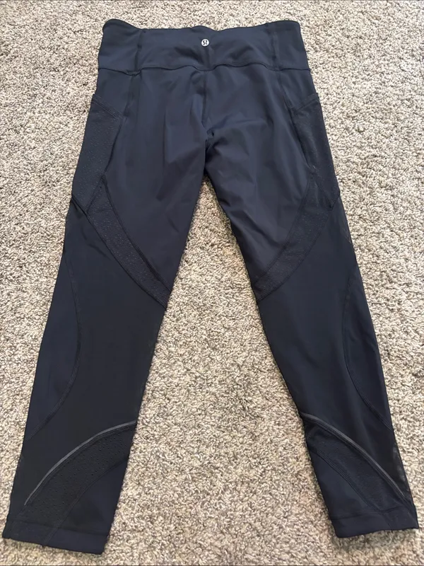 Lululemon Run Smoothly Crop *23" size 10 - Image 3