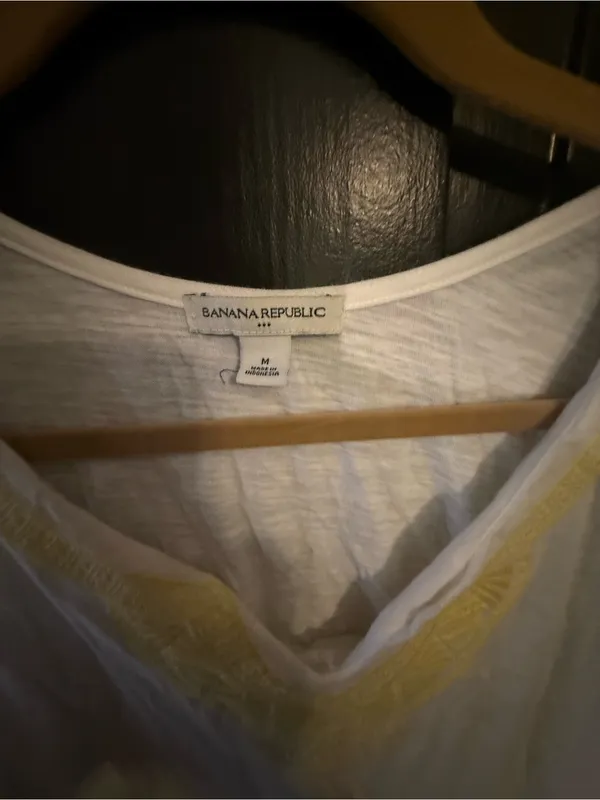 Banana Republic White Tank Top with Yellow Embroidered V-Neck - Image 3