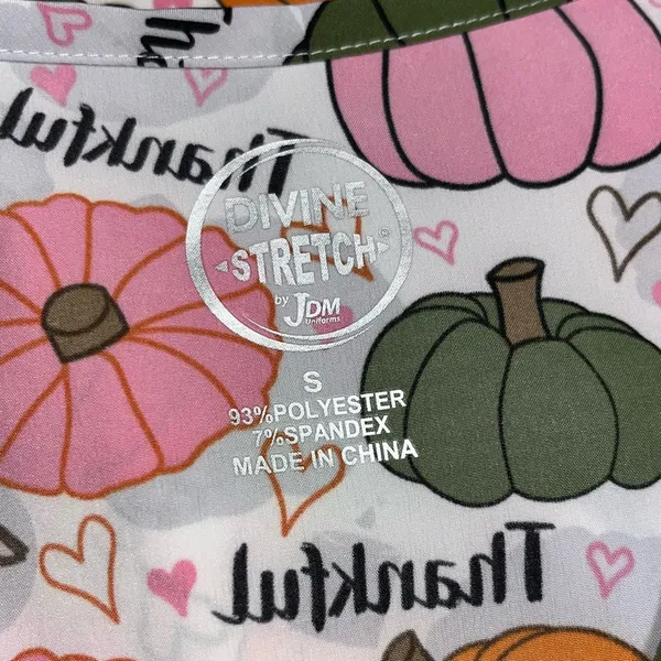 NWT! Divine Stretch Blessing Season Graphic Print Scrub Top 19” P2P - Image 4