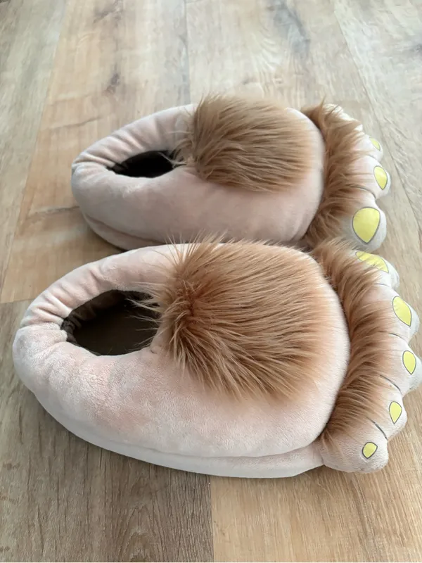 Thinkgeek retired hobbit slippers Tan Size 7.5 - Image 2