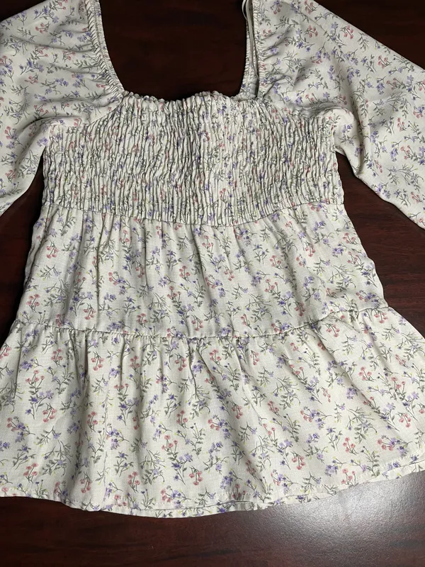 Paper Crane Smocked Floral Blouse- X-Small - Image 2