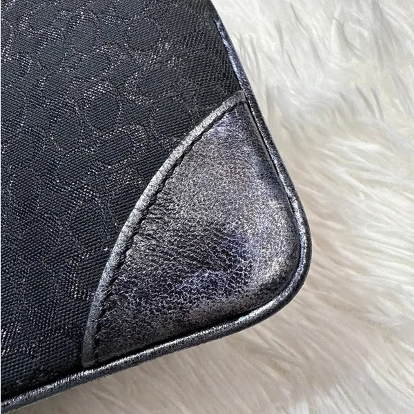 Vintage COACH y2k Black Metallic Silver Signature Canvas Wristlet - Image 5