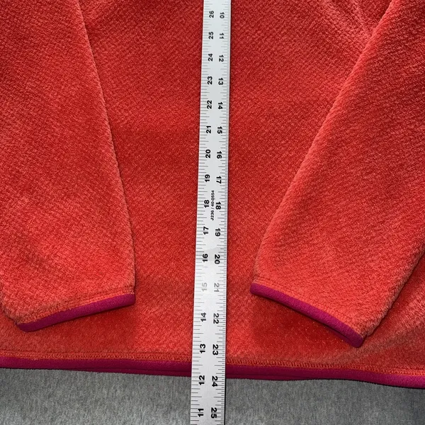 Patagonia Women's 1/4 snap on Teddy Fleece Jacket Sweater Size M - Image 9