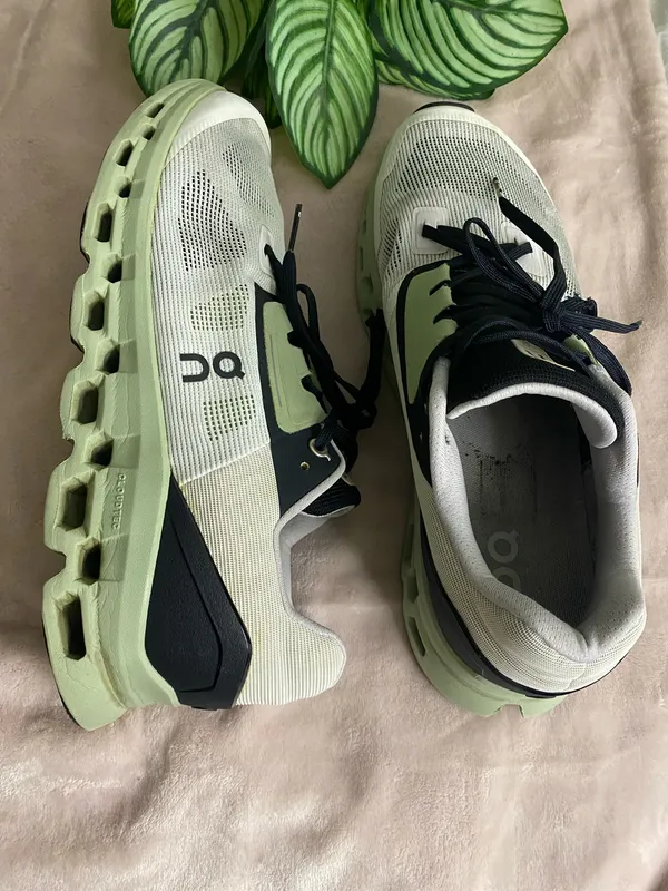 ON Cloudstratus Men's Gray Green Light Running Shoes Size 11 - Image 5