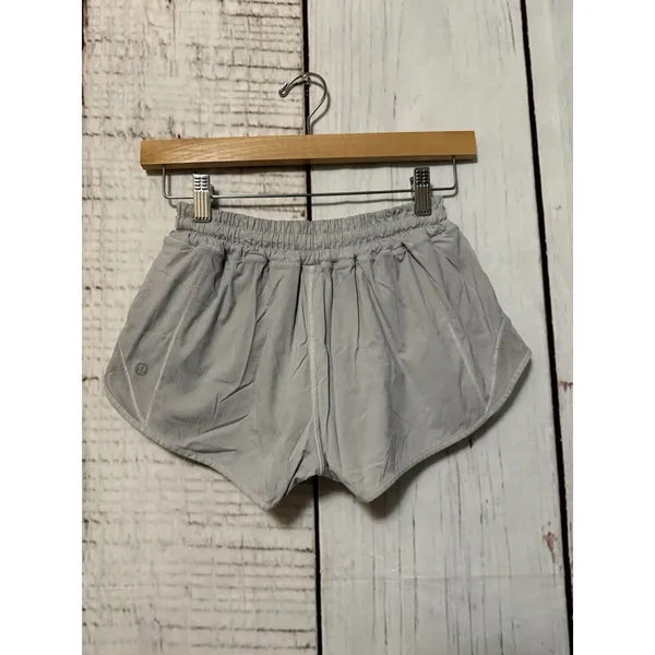 Lululemon Hotty Hot Shorts II 2" Inseam Lined Swift Size 4 White/Beige W7AHOR - Image 2
