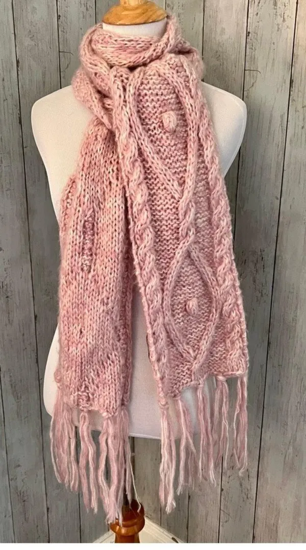 American Eagle Cable Knit Scarf - Image 2