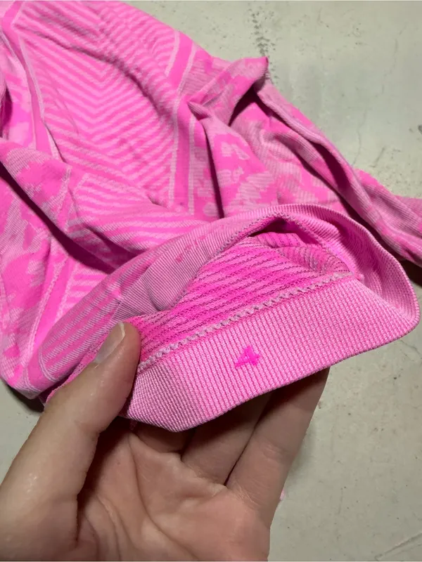Lululemon swiftly tech Women's Seamless Long-Sleeve Active Top Bright Pink 4 - Image 12
