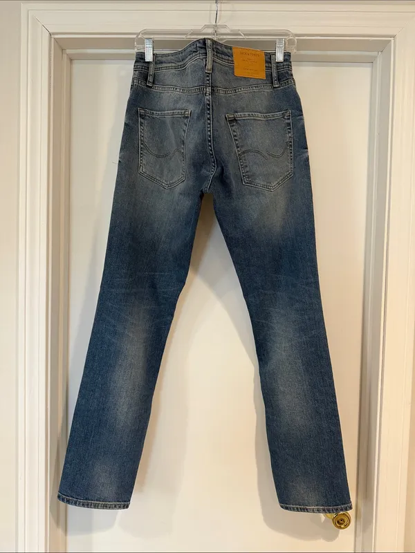 Women’s Blue Washed Slim Fit Jeans - Image 5