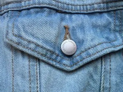 Universal Threads Denim Jacket - Image 4