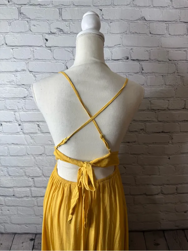 Windsor spring stunner Yellow Crochet Bodice Maxi Dress -medium - Image 11