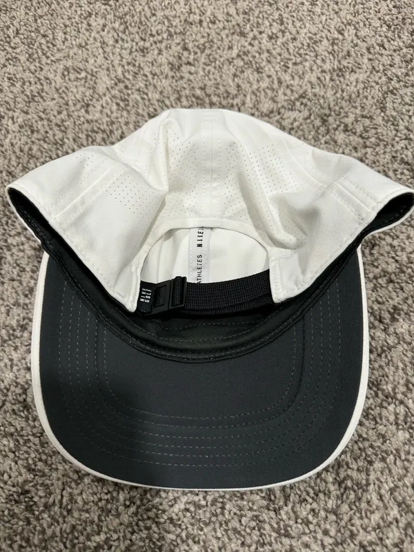 Nike Women’s White Adjustable Hat - Image 2