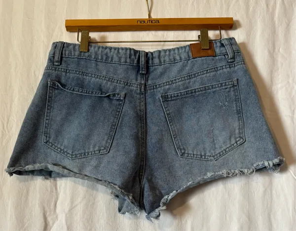 Project E Distressed Light Blue Denim Cutoff Shorts Size 10 - Image 2