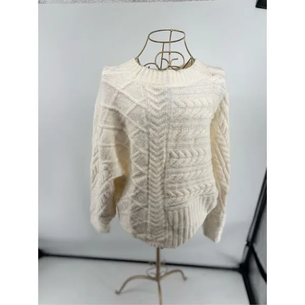 Abercrombie & Fitch Cable Knit Crewneck Sweater S/M Cream Chunky Knit - Image 10