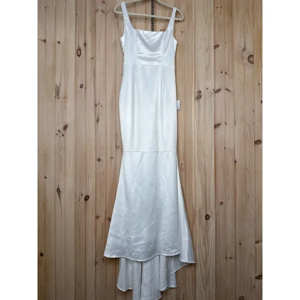 NWOT Lulus Luxe Loveliness White Satin Backless Mermaid Maxi Dress Bridal Gown S - Image 3