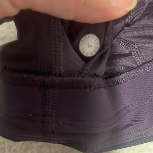 Lululemon purple sport bra size 4 - Image 4
