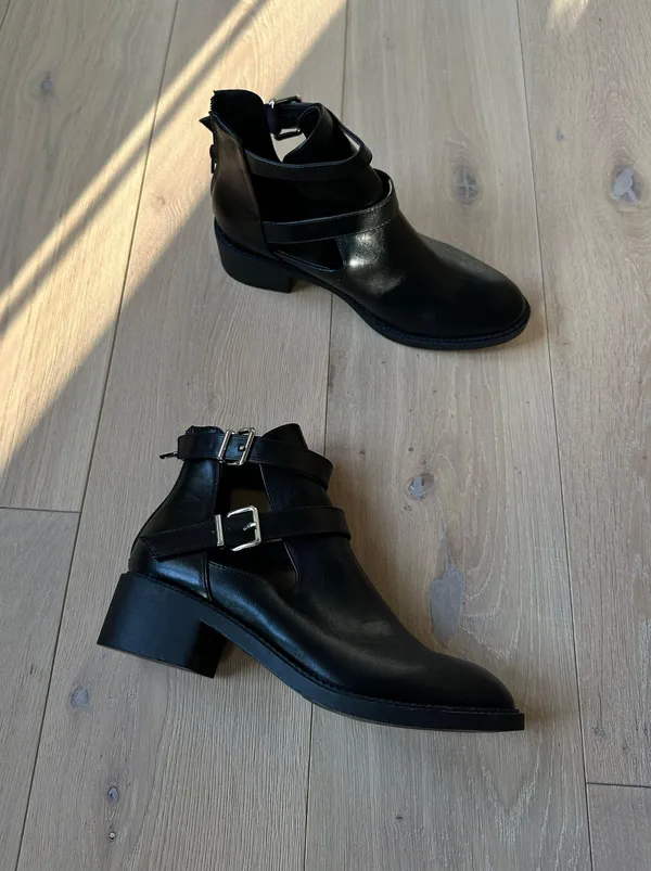 Women’s Booties Black Size 8.5 - Image 2