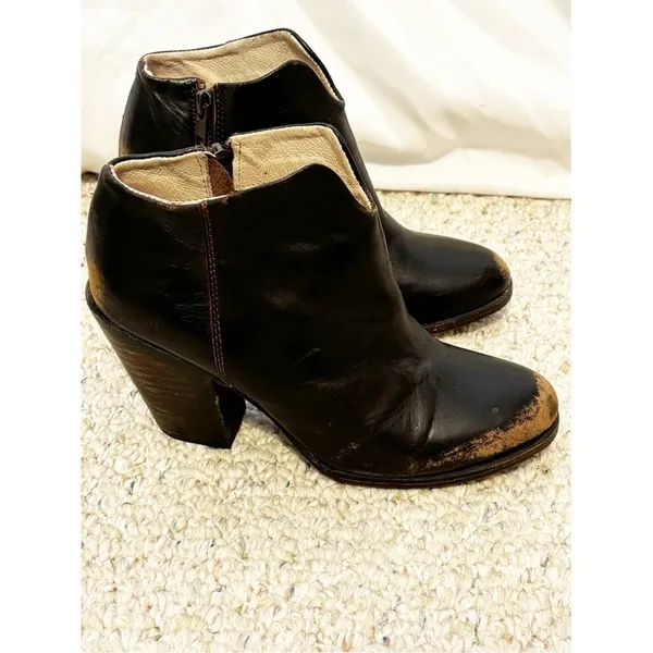 Freebird by Steven Detroit Ankle Bootie size 7 - Image 4