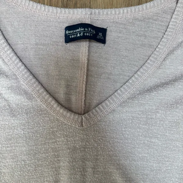 Abercrombie & Fitch Sweater‎ - Image 3