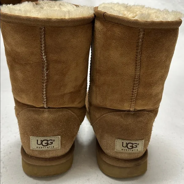 UGG Short Suede Chestnut Brown Boots 5825 size 8 - Image 7
