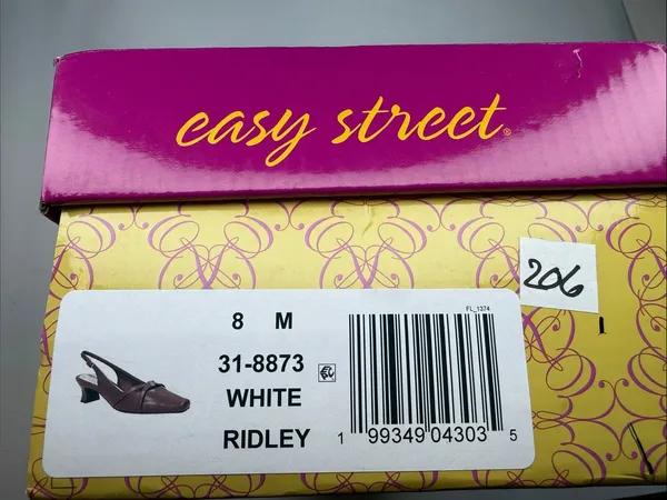 Easy Street Women's Ridley Square Toe Kitten Heel Pumps Size 8M - Image 4