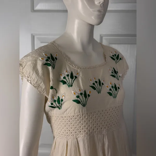 Unbranded Cream Crochet Dress - Image 6