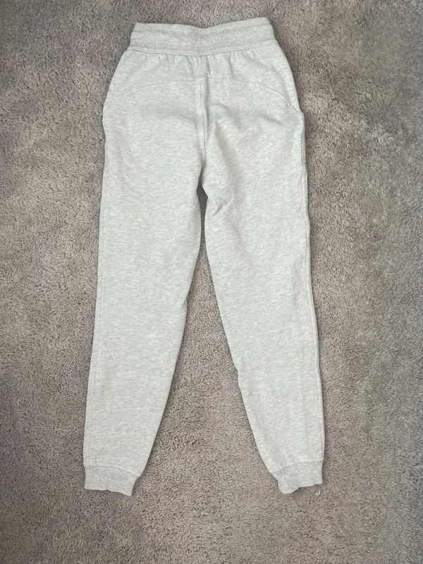 Lululemon Scuba High-Rise Joggers Grey - Image 4