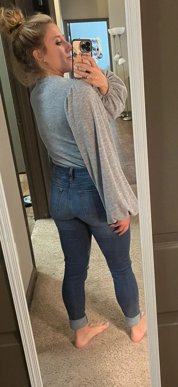 Pink Lily Gray Puff Sleeve Bodysuit - Image 2