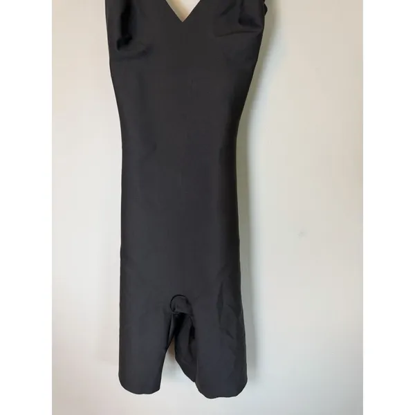 Skims Body Plunge Mid-Thigh Body Suit Shapewear S - Image 9