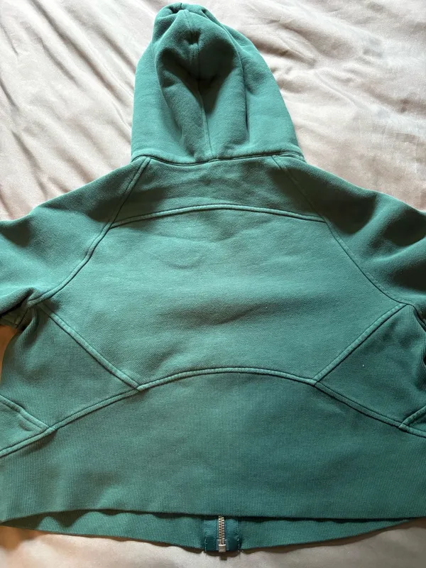 Lululemon Scuba Hoodie - Image 4