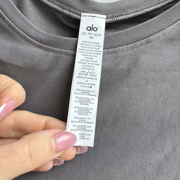 NWT Alo Washed AloSoft Crop Finesse Long Sleeve Cool Grey Crop Size XS - Image 4