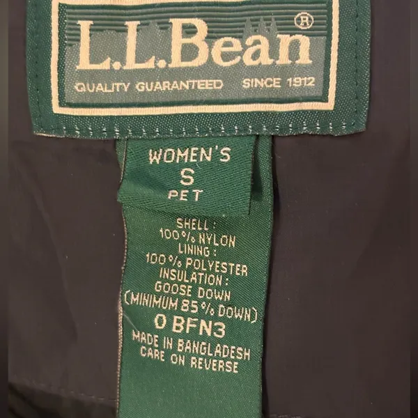 LL Bean Vintage Goose Down Puffer Vest Womens Size Small Petite Black Zip Up - Image 8